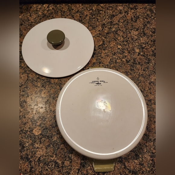 Corning Ware Covered Casserole Dish With Lid, P-708 1/2 B,  8 1/2" - Picture 5 of 10